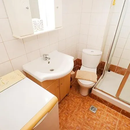 Katsos Apartment